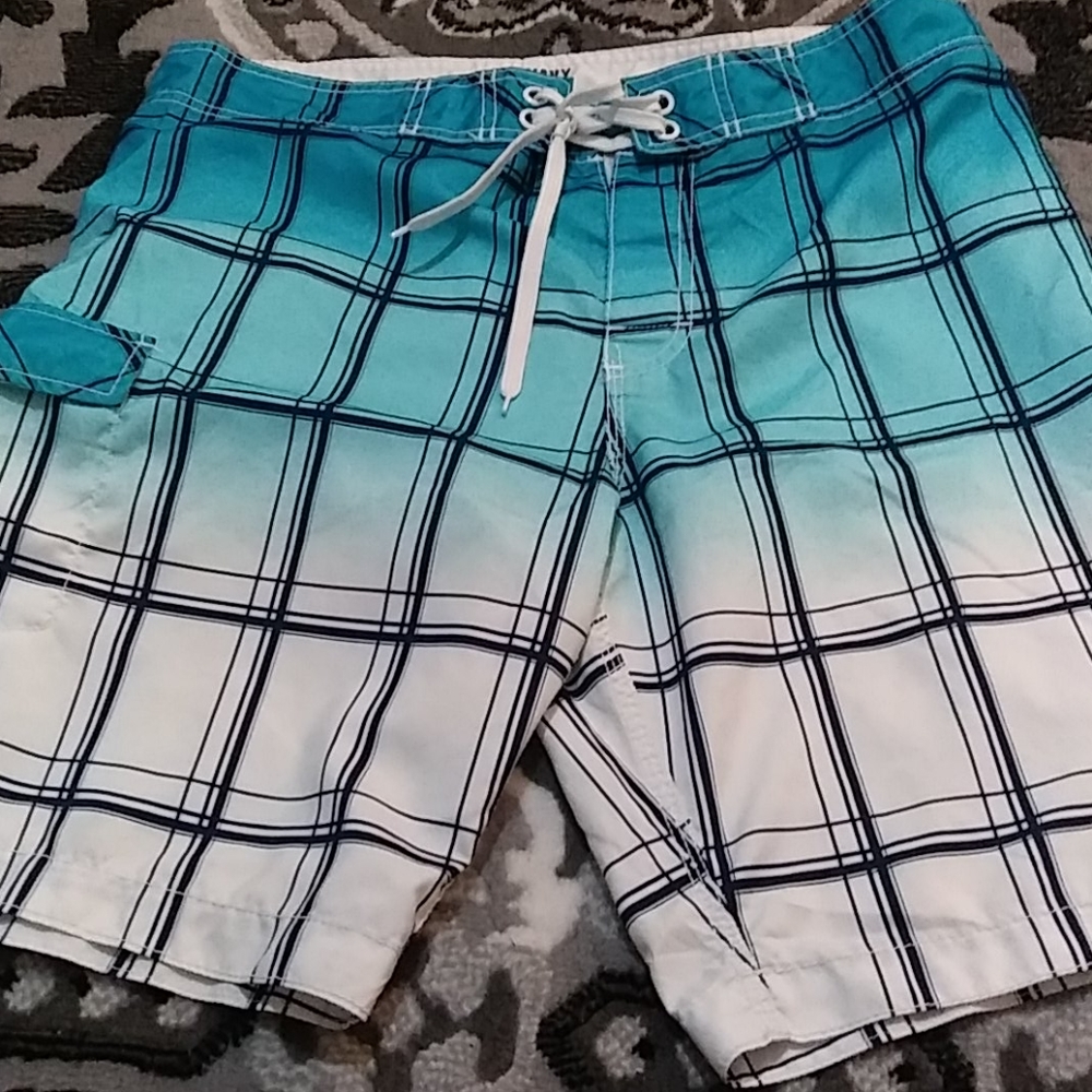 Old Navy board shorts EUC